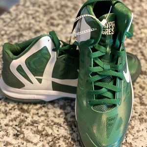 Nike Hyper Aggressor Sneakers